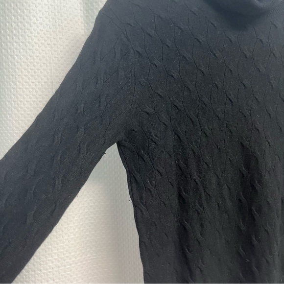 Madison Studio Black Cashmere Cable Knit Turtleneck Sweater Small Preppy - Picture 3 of 9